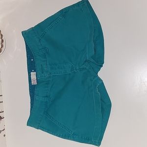 EUC SO Chino shortie shorts in teal  sz 1